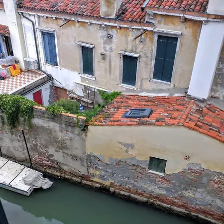 Venice Sun Apartment *